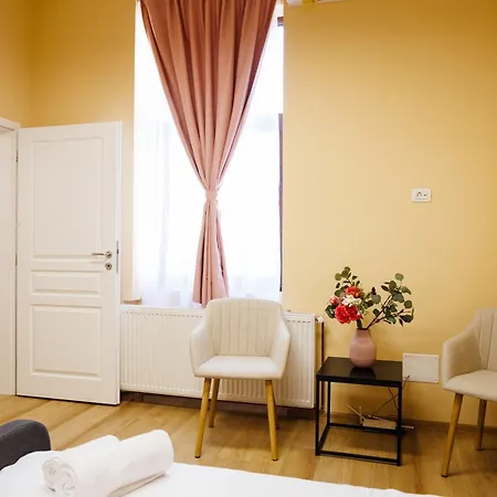 Apartament In Old Town's 1752
